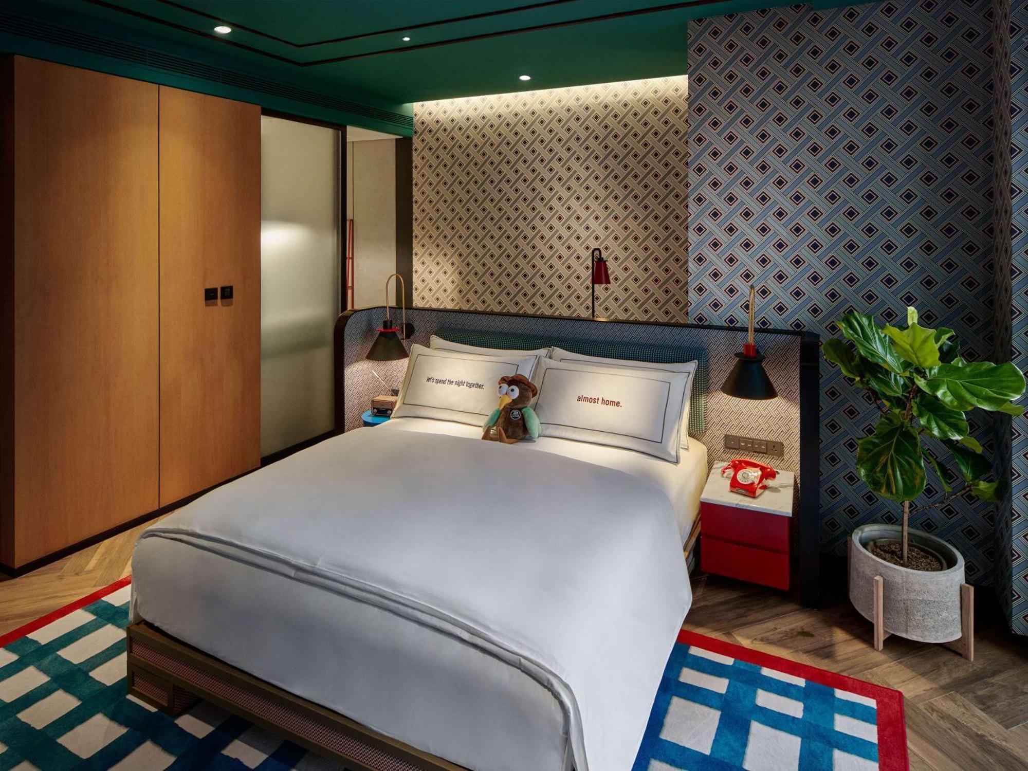25Hours Hotel Jakarta The Oddbird エクステリア 写真