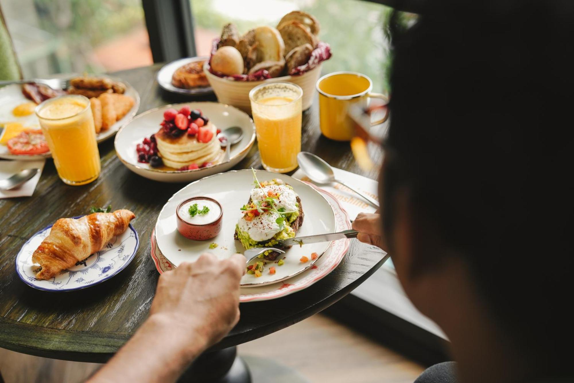 25Hours Hotel Jakarta The Oddbird エクステリア 写真