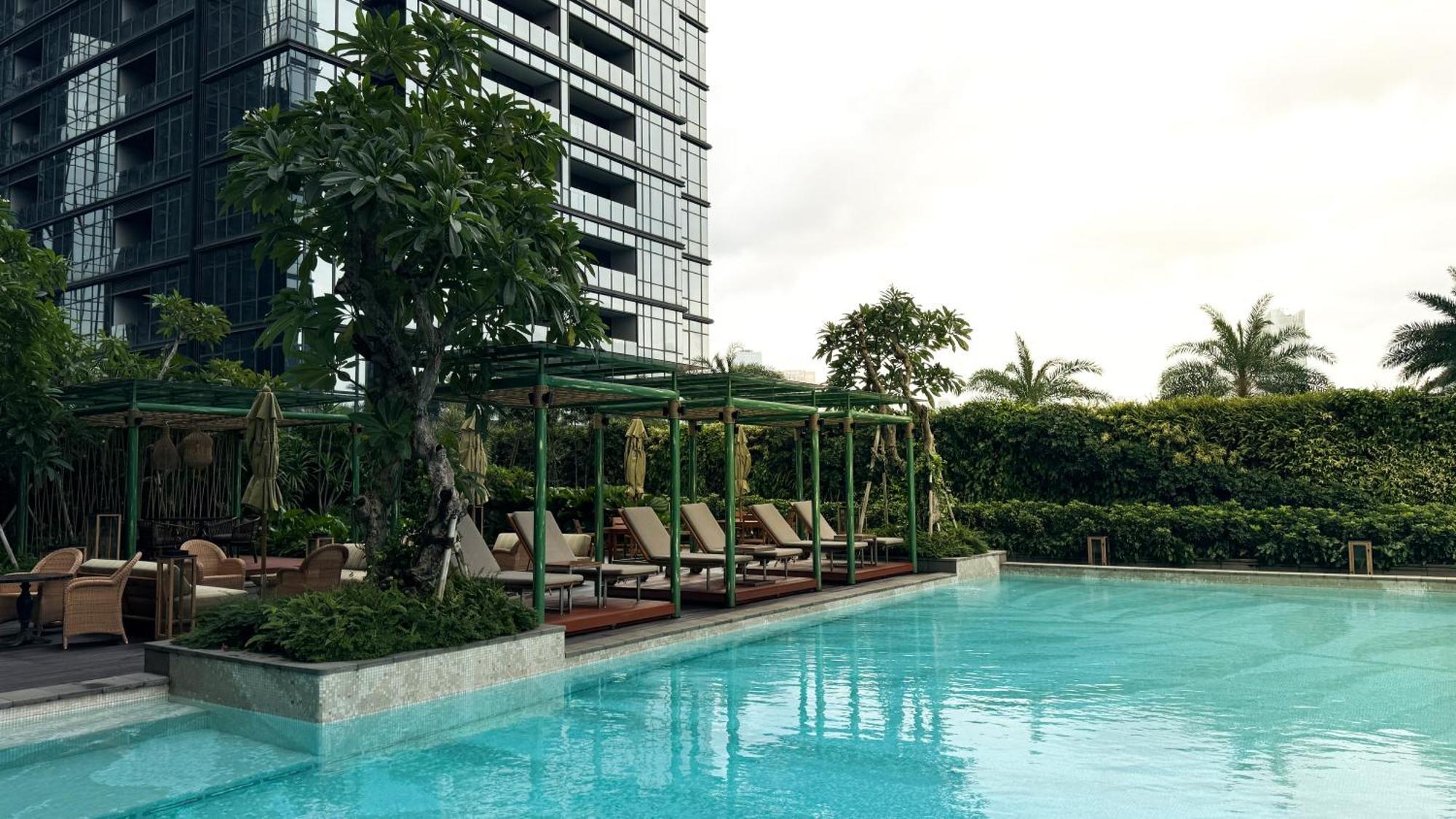 25Hours Hotel Jakarta The Oddbird エクステリア 写真