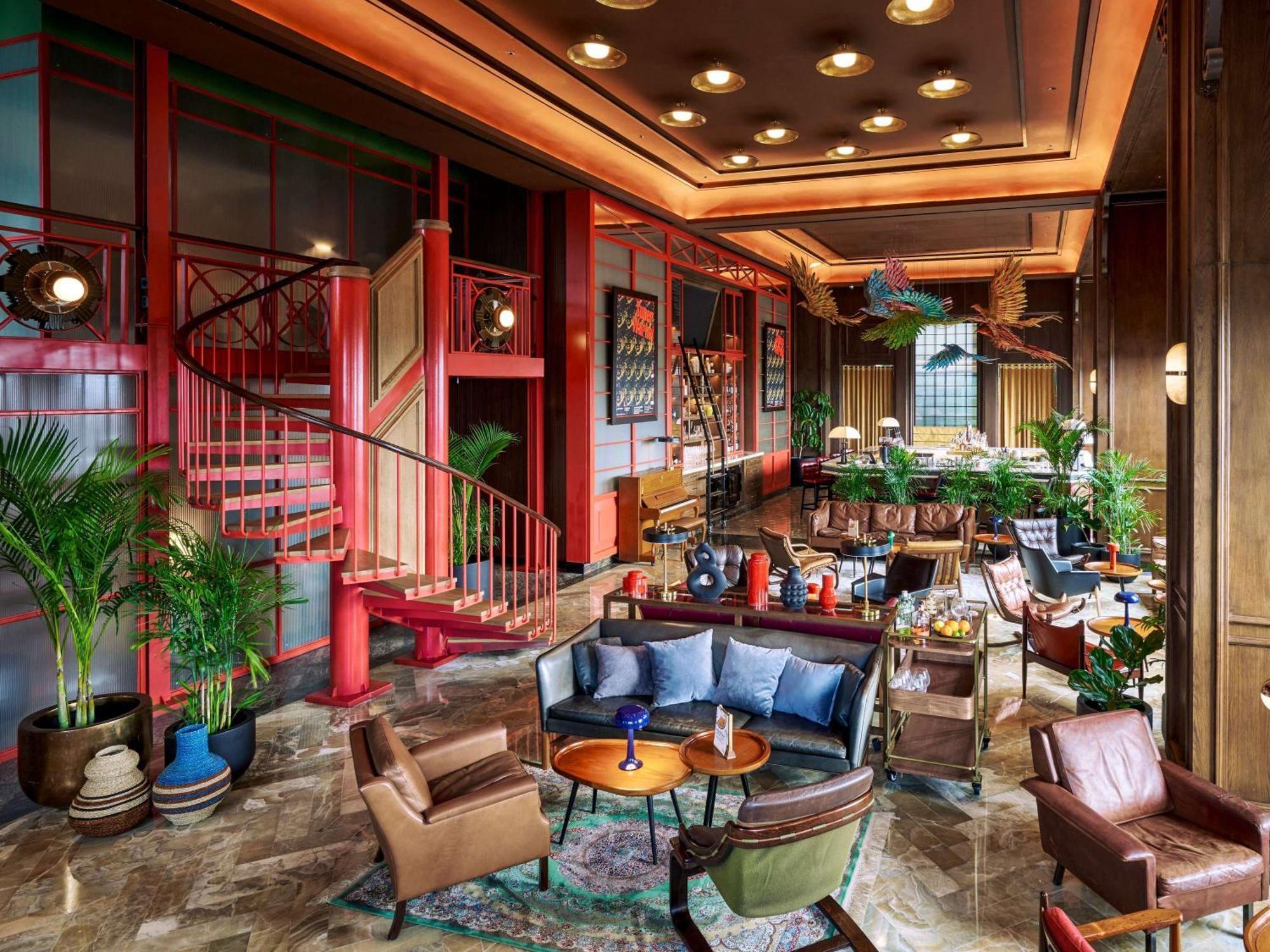 25Hours Hotel Jakarta The Oddbird エクステリア 写真