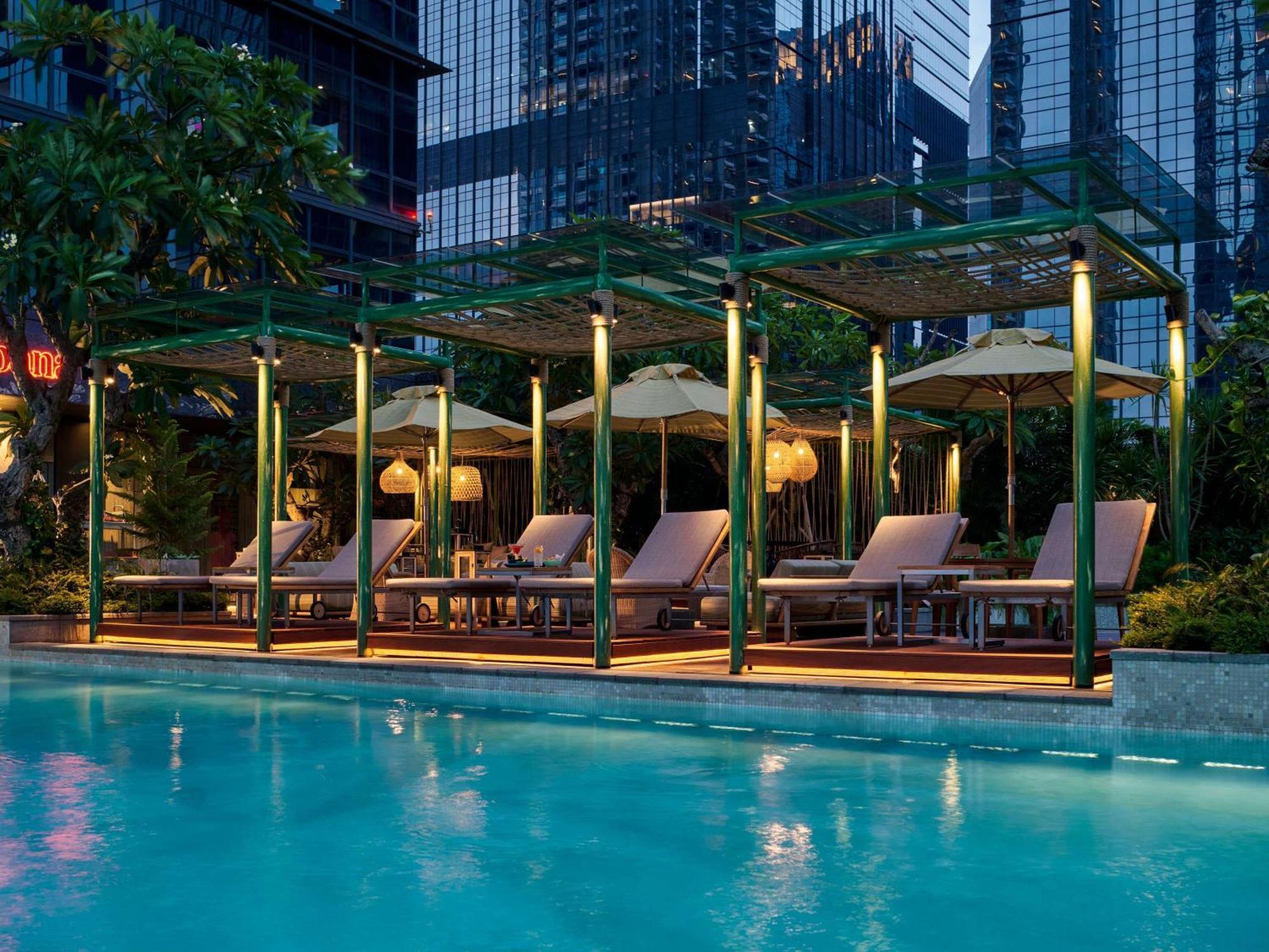 25Hours Hotel Jakarta The Oddbird エクステリア 写真